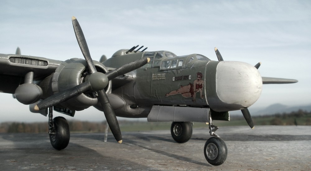 Als erstes für die Nachtjagd entwickeltes Kampfflugzeug ging die Northrop P61 'Black Widdow' (Schwarze Witwe) in Produktion. Modell des Flugzeuges von Monogram im Maßstab 1/48
