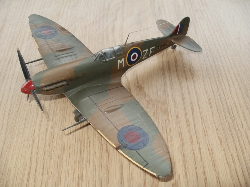 Supermarine Spitfire von Revell in 1/48.