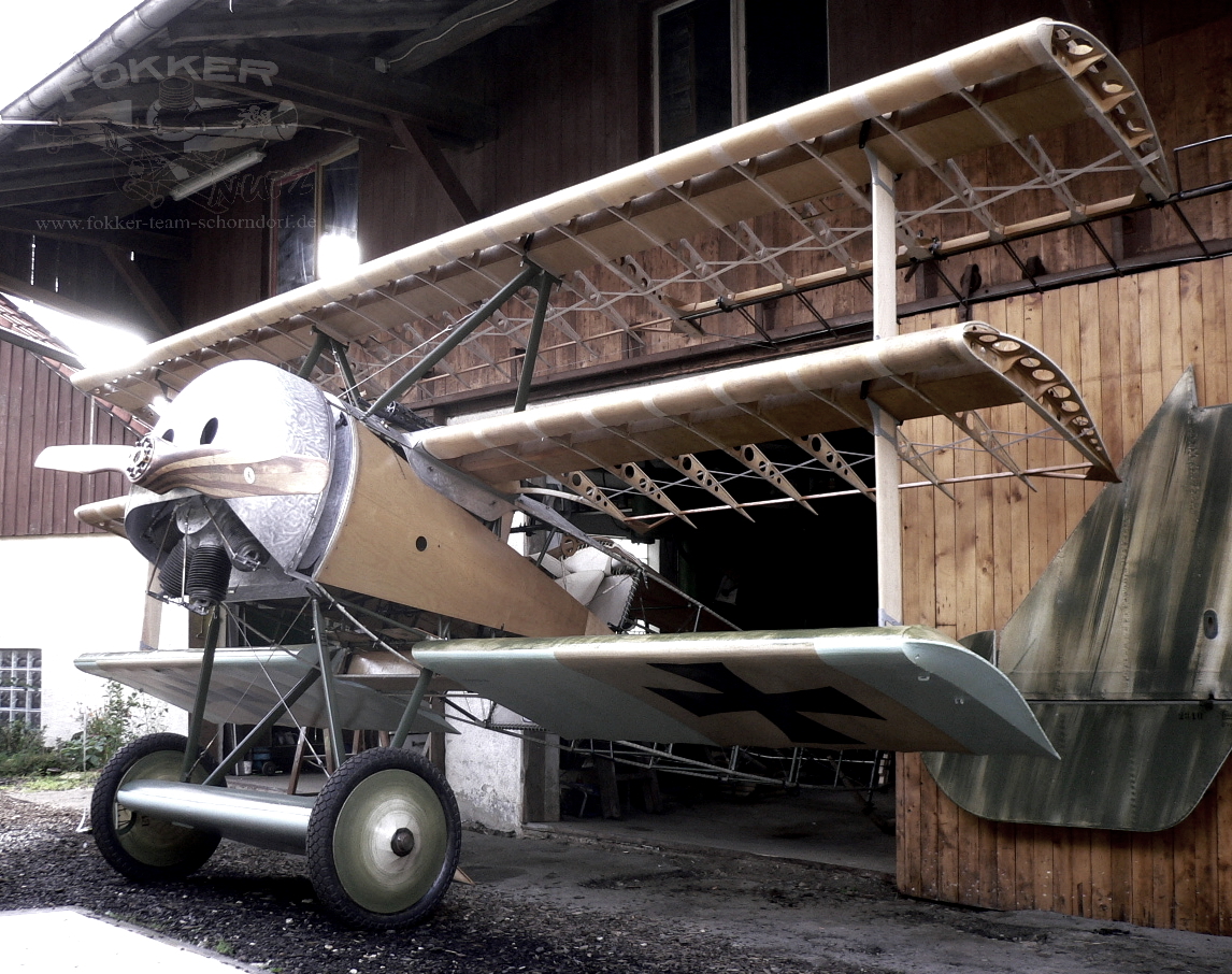 Engels E.1 (Fokker Dr.1) - Probeweiser Aufbau