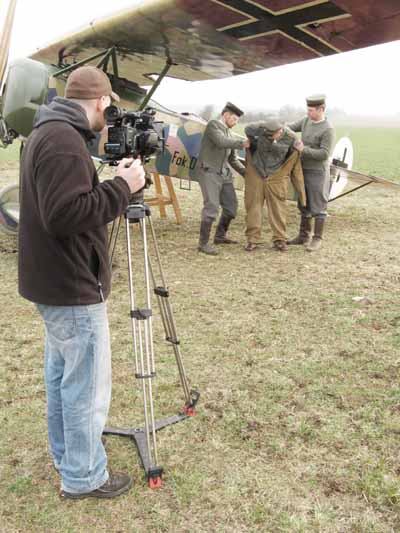 Adreamgetswings(11)klein.jpg (49562 Byte)