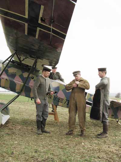 Adreamgetswings(13)klein.jpg (40066 Byte)