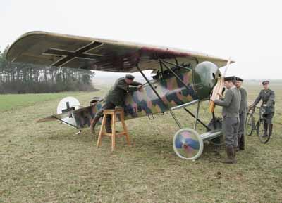 Adreamgetswings(3)klein.jpg (37523 Byte)