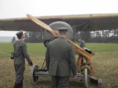 Adreamgetswings(33)klein.jpg (30529 Byte)