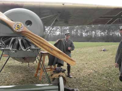 Adreamgetswings(34)klein.jpg (37463 Byte)