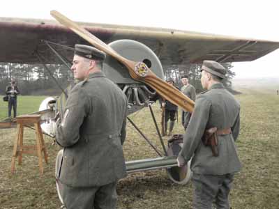 Adreamgetswings(39)klein.jpg (35053 Byte)