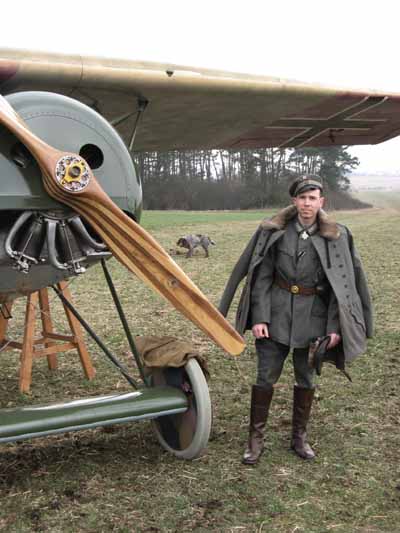 Adreamgetswings(54)klein.jpg (45476 Byte)