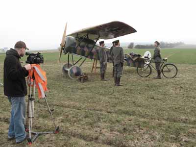 Adreamgetswings(7)klein.jpg (33040 Byte)