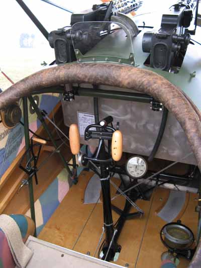 Adreamgetswings(60)klein.jpg (35484 Byte)